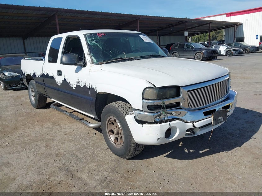 2004 Gmc Sierra 1500 VIN 2GTEK19T841126068 IAAI salvage auction — LEFT REAR, Salvage (California), sold $825 on 2026-07-09 (photo 1)