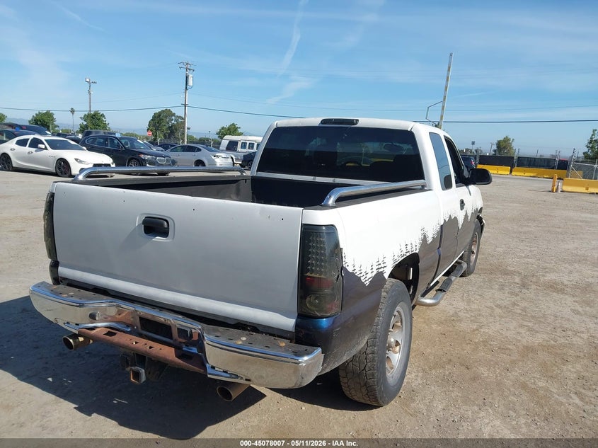 2004 Gmc Sierra 1500 VIN 2GTEK19T841126068 IAAI salvage auction — LEFT REAR, Salvage (California), sold $825 on 2026-07-09 (photo 4)