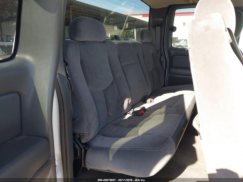 2004 Gmc Sierra 1500 VIN 2GTEK19T841126068 IAAI salvage auction — LEFT REAR, Salvage (California), sold $825 on 2026-07-09 (photo 8)