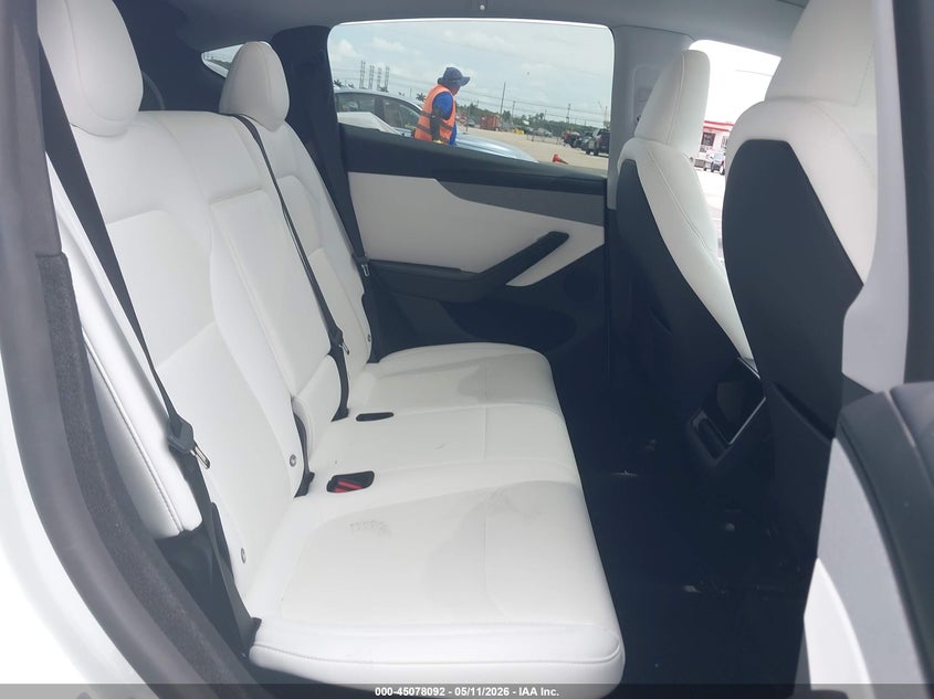 2026 Tesla Model y VIN 7SAYGDED1TA580057 IAAI salvage auction — RIGHT FRONT, Rebuildable (Florida), sold $17,200 on 2026-07-30 (photo 8)