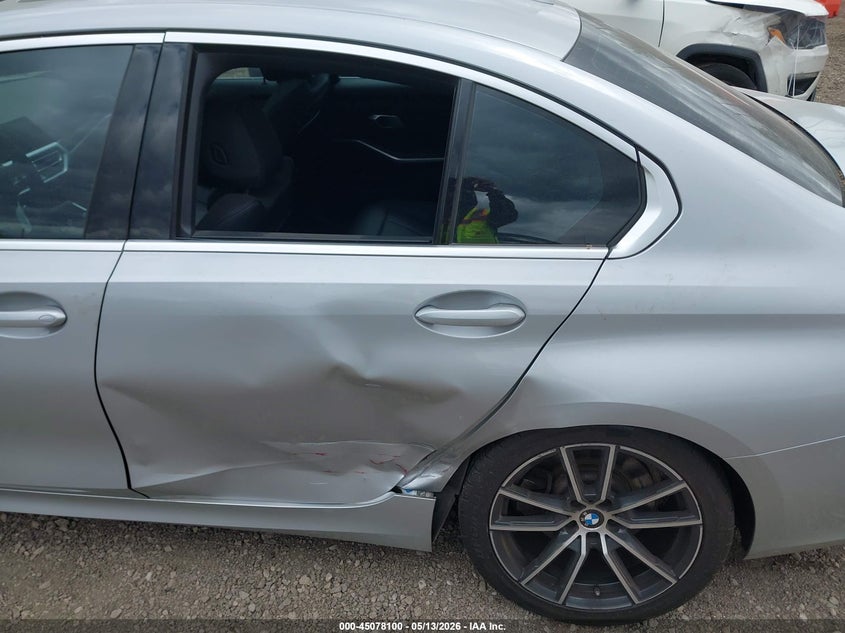 2019 BMW 3er VIN WBA5R7C53KFH26768 IAAI salvage auction — REAR END, Salvage Title, sold $6,600 on 2026-08-01 (photo 6)