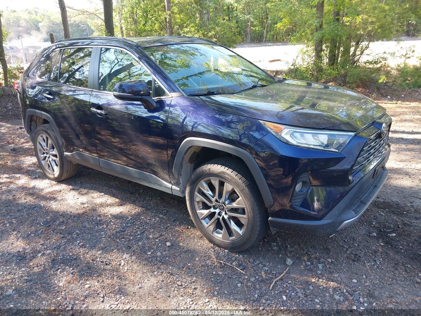 2021 Toyota Rav 4 VIN 2T3Y1RFV7MW131936 IAAI salvage auction — SIDE, Salvage Title, sold $7,900 on 2026-07-31 (photo 1)