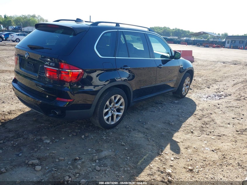 2013 BMW X5 VIN 5UXZV4C59D0G54316 IAAI salvage auction — NORMAL WEAR, Clear (Maryland), sold $1,650 on 2026-07-09 (photo 4)