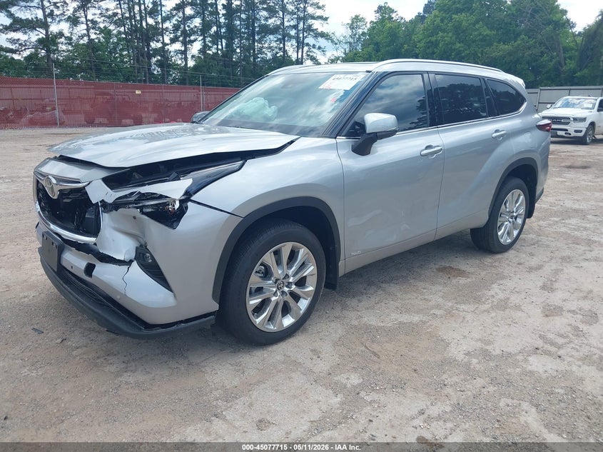 2025 Toyota VIN 5TDXBRCH1SS686130 IAAI salvage auction — FRONT END, Original (Texas), sold $24,750 on 2026-07-09 (photo 2)