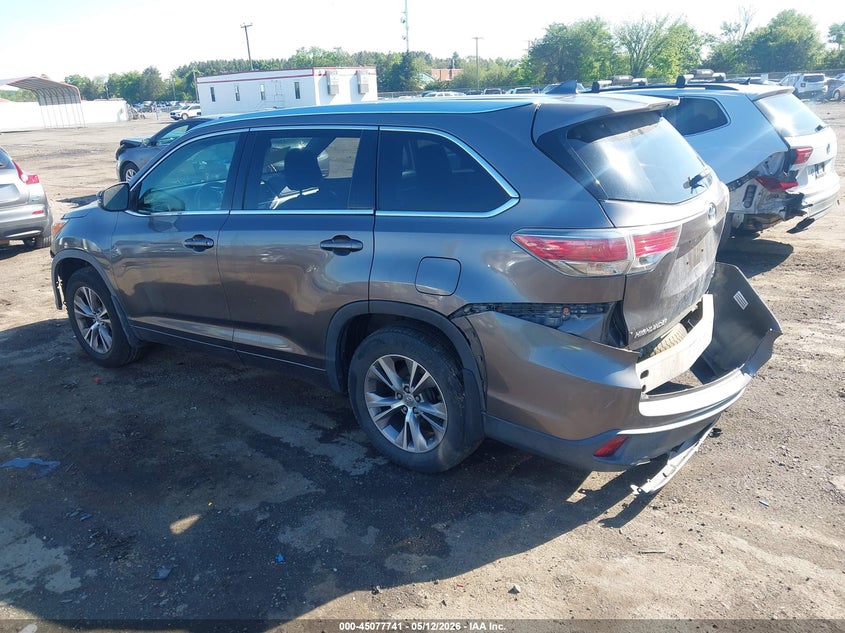2014 Toyota Highlander VIN 5TDJKRFH2ES025891 IAAI salvage auction — FRONT & REAR, Salvage (Virginia), sold $5,600 on 2026-07-17 (photo 3)