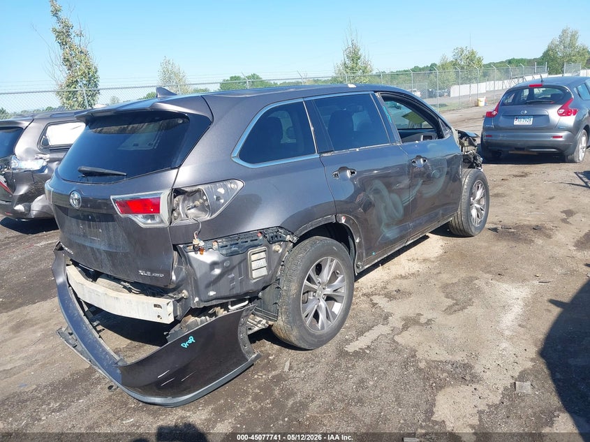2014 Toyota Highlander VIN 5TDJKRFH2ES025891 IAAI salvage auction — FRONT & REAR, Salvage (Virginia), sold $5,600 on 2026-07-17 (photo 4)