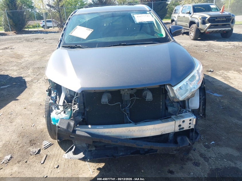 2014 Toyota Highlander VIN 5TDJKRFH2ES025891 IAAI salvage auction — FRONT & REAR, Salvage (Virginia), sold $5,600 on 2026-07-17 (photo 6)