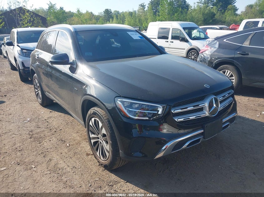 2020 Mercedes-benz Glc VIN W1N0G5DB5LF800730 IAAI salvage auction — REAR END, Salvage (Massachusetts), sold $12,800 on 2026-07-10 (photo 1)
