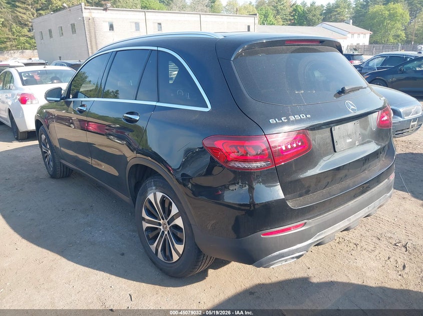 2020 Mercedes-benz Glc VIN W1N0G5DB5LF800730 IAAI salvage auction — REAR END, Salvage (Massachusetts), sold $12,800 on 2026-07-10 (photo 3)