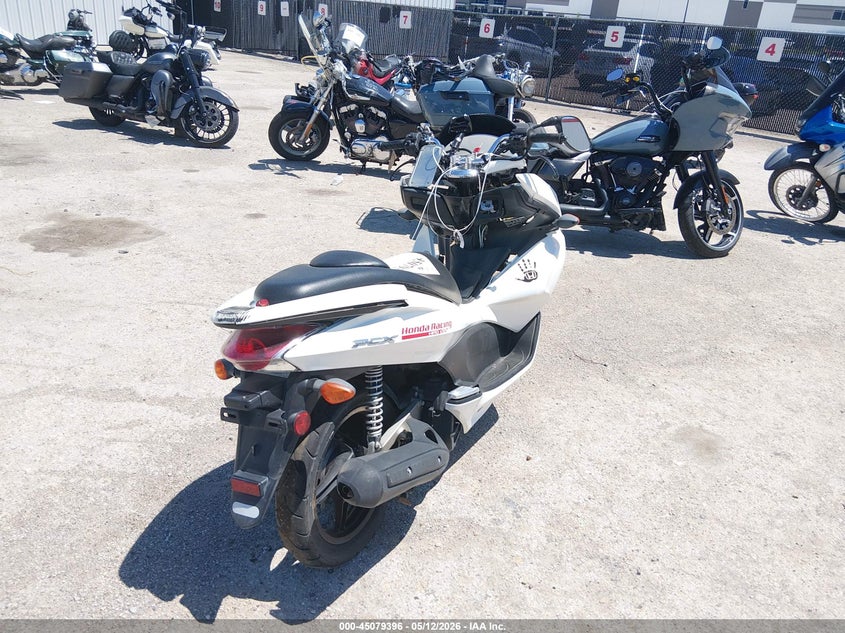 2011 Honda Pcx VIN MLHJF2808B5002536 IAAI salvage auction — FRONT END, Salvage (Texas), sold $100 on 2026-07-08 (photo 4)