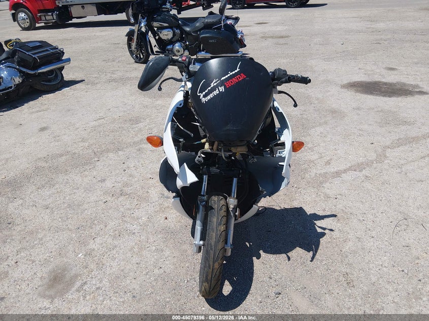2011 Honda Pcx VIN MLHJF2808B5002536 IAAI salvage auction — FRONT END, Salvage (Texas), sold $100 on 2026-07-08 (photo 5)