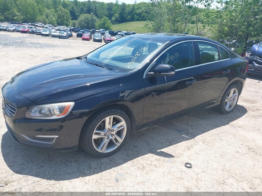 2015 Volvo S60 VIN YV1612TC8F2307383 IAAI salvage auction — UNKNOWN, Salvage Title, sold $325 on 2026-08-11 (photo 2)