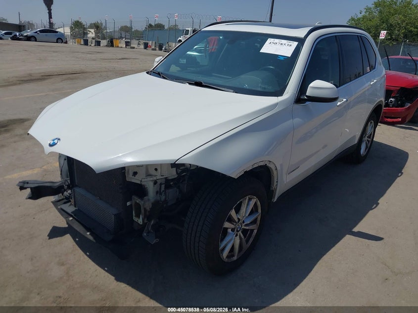 2015 BMW X5 VIN 5UXKR2C56F0H39692 IAAI salvage auction — FRONT & REAR, Salvage (California), sold $2,450 on 2026-07-22 (photo 2)