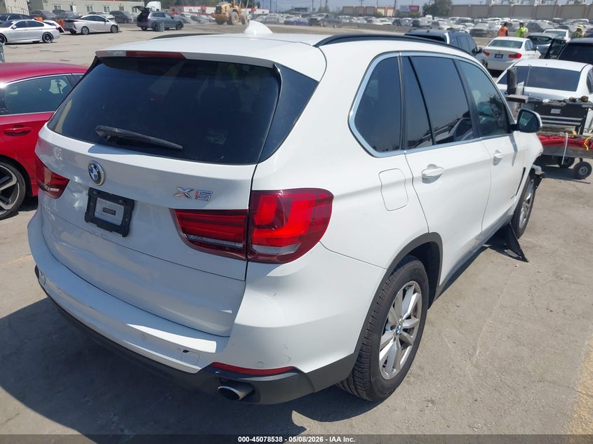 2015 BMW X5 VIN 5UXKR2C56F0H39692 IAAI salvage auction — FRONT & REAR, Salvage (California), sold $2,450 on 2026-07-22 (photo 4)