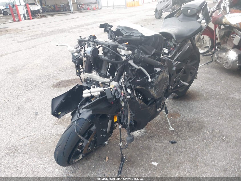 2021 Yamaha Yzf VIN JYARN66E6MA001468 IAAI salvage auction — FRONT END, Salvage Title, sold $2,225 on 2026-08-25 (photo 2)