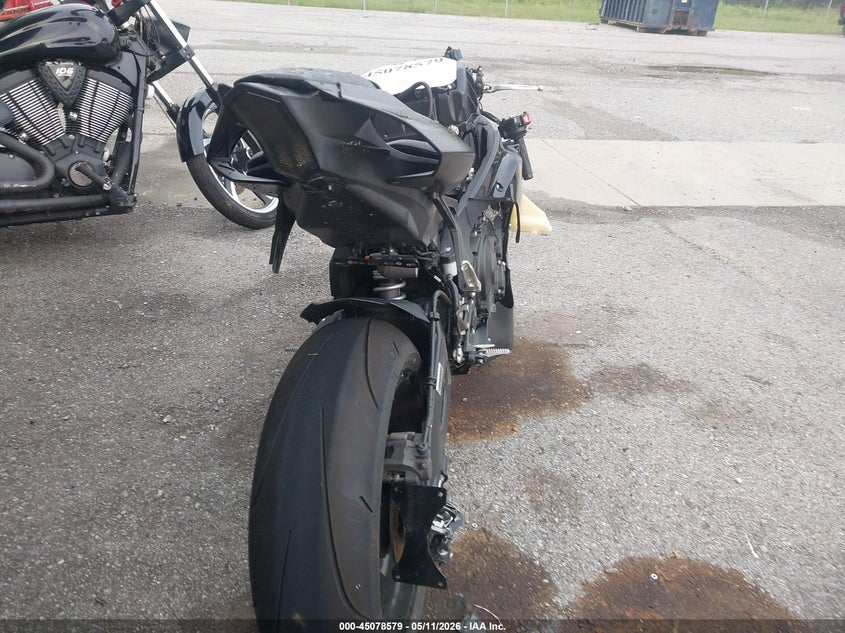 2021 Yamaha Yzf VIN JYARN66E6MA001468 IAAI salvage auction — FRONT END, Salvage Title, sold $2,225 on 2026-08-25 (photo 6)