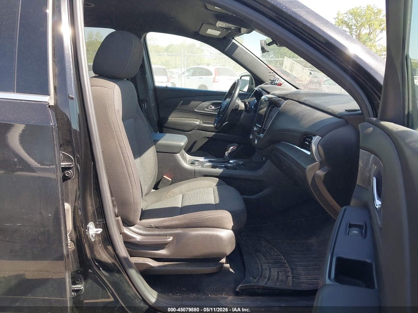 2022 Chevrolet Traverse VIN 1GNEVGKW2NJ101048 IAAI salvage auction — HAIL, Salvage (Iowa), sold $8,600 on 2026-07-28 (photo 5)