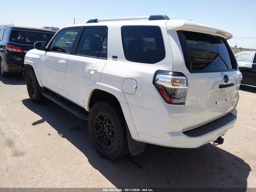 2021 Toyota 4runner VIN JTENU5JR7M5855965 IAAI salvage auction — FRONT END, Salvage Title, sold $16,700 on 2026-08-01 (photo 3)