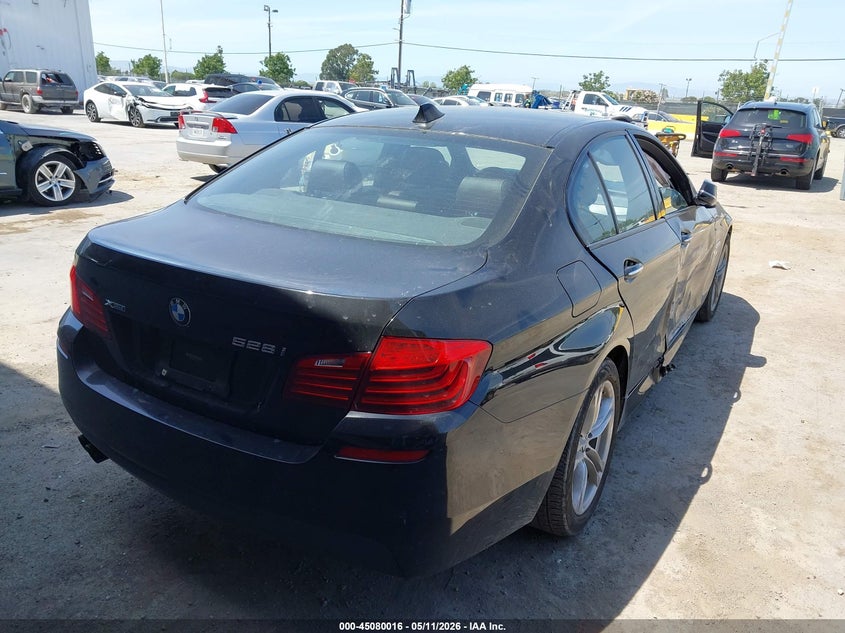 2016 BMW 5er VIN WBA5A7C59GG144907 IAAI salvage auction — SIDE, Salvage (California), sold $5,600 on 2026-07-30 (photo 4)