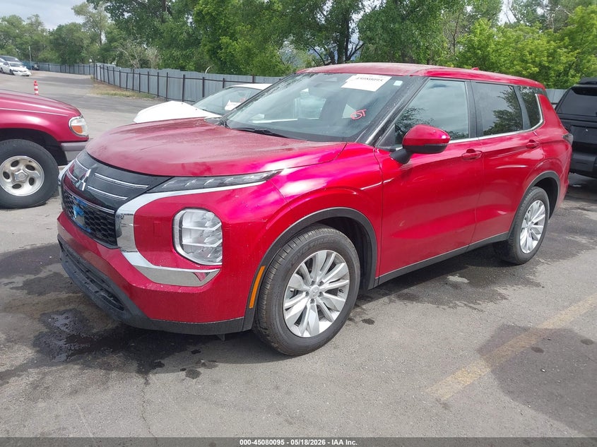 2025 Mitsubishi Outlander VIN JA4J4UA80SZ056906 IAAI salvage auction — RIGHT SIDE, Salvage (Utah), sold $7,050 on 2026-07-30 (photo 2)