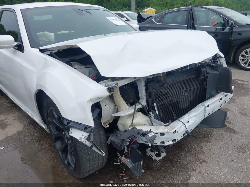 2019 Chrysler 300 VIN 2C3CCABG7KH515813 IAAI salvage auction — FRONT END, Salvage (Louisiana), sold $1,550 on 2026-07-25 (photo 6)