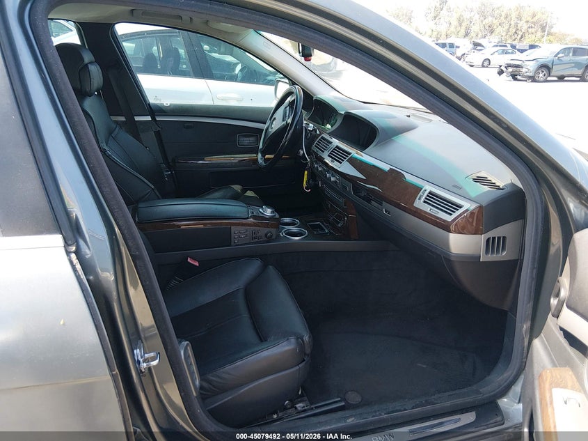 2006 BMW 7 series VIN WBAHN83566DT28189 IAAI salvage auction — THEFT, Salvage (California), sold $300 on 2026-07-16 (photo 5)