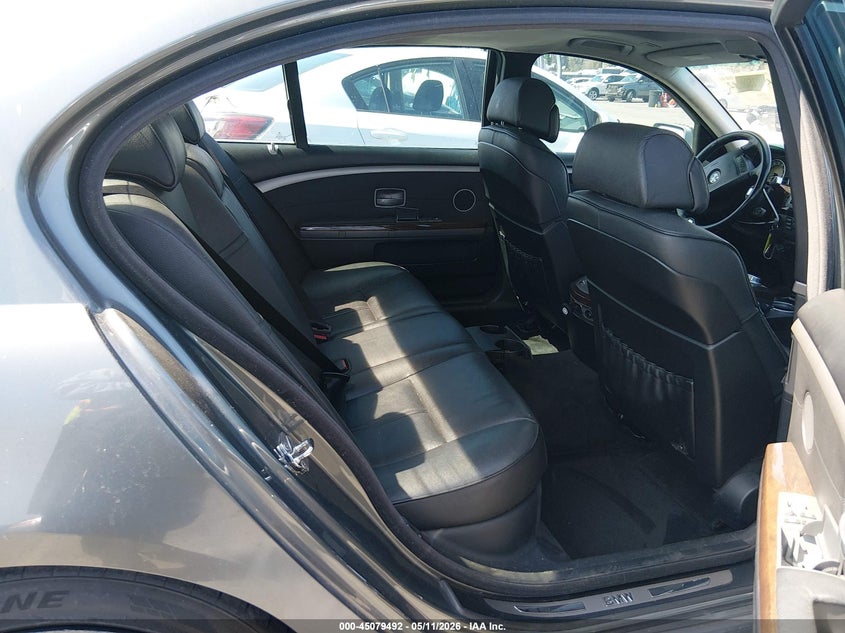 2006 BMW 7 series VIN WBAHN83566DT28189 IAAI salvage auction — THEFT, Salvage (California), sold $300 on 2026-07-16 (photo 8)