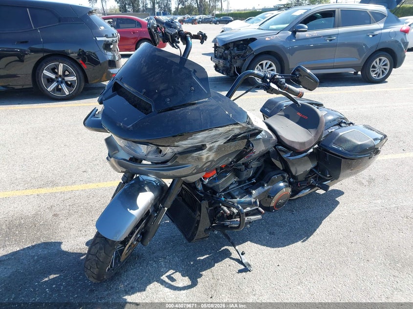 2025 Harley-davidson Road glide VIN 1HD1TC622SB960383 IAAI salvage auction — FRONT END, Salvage (California), sold $8,700 on 2026-07-21 (photo 2)