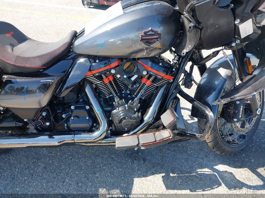 2025 Harley-davidson Road glide VIN 1HD1TC622SB960383 IAAI salvage auction — FRONT END, Salvage (California), sold $8,700 on 2026-07-21 (photo 8)