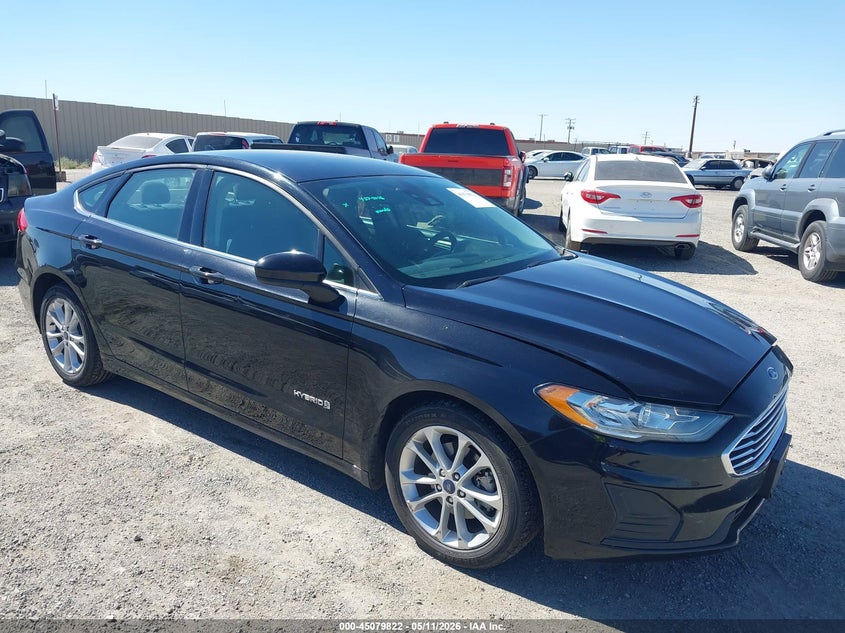 2019 Ford VIN 3FA6P0LUXKR174316 IAAI salvage auction — LEFT SIDE, Salvage (California), sold $2,050 on 2026-08-03 (photo 1)
