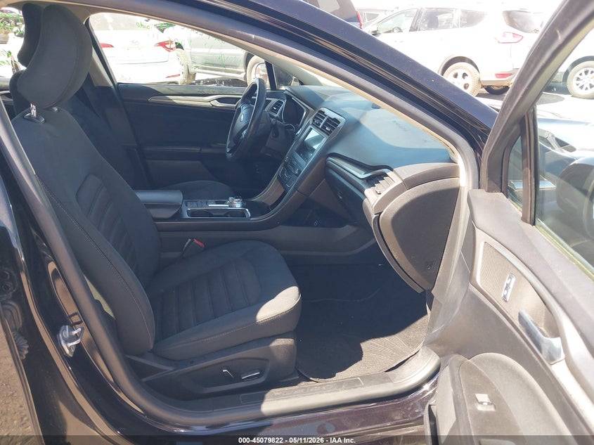 2019 Ford VIN 3FA6P0LUXKR174316 IAAI salvage auction — LEFT SIDE, Salvage (California), sold $2,050 on 2026-08-03 (photo 5)