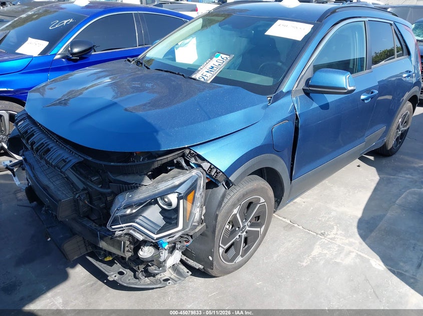 2023 Kia Niro VIN KNDCS3LF4P5049465 IAAI salvage auction — RIGHT FRONT, Salvage Title, sold $4,775 on 2026-07-08 (photo 2)