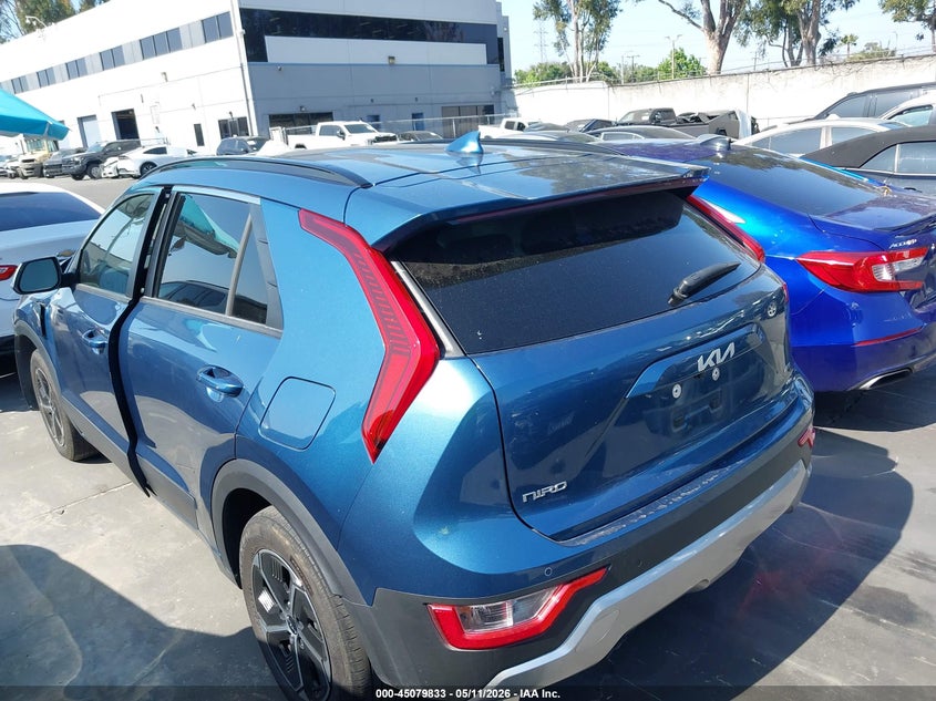 2023 Kia Niro VIN KNDCS3LF4P5049465 IAAI salvage auction — RIGHT FRONT, Salvage Title, sold $4,775 on 2026-07-08 (photo 3)
