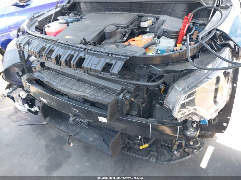 2023 Kia Niro VIN KNDCS3LF4P5049465 IAAI salvage auction — RIGHT FRONT, Salvage Title, sold $4,775 on 2026-07-08 (photo 6)