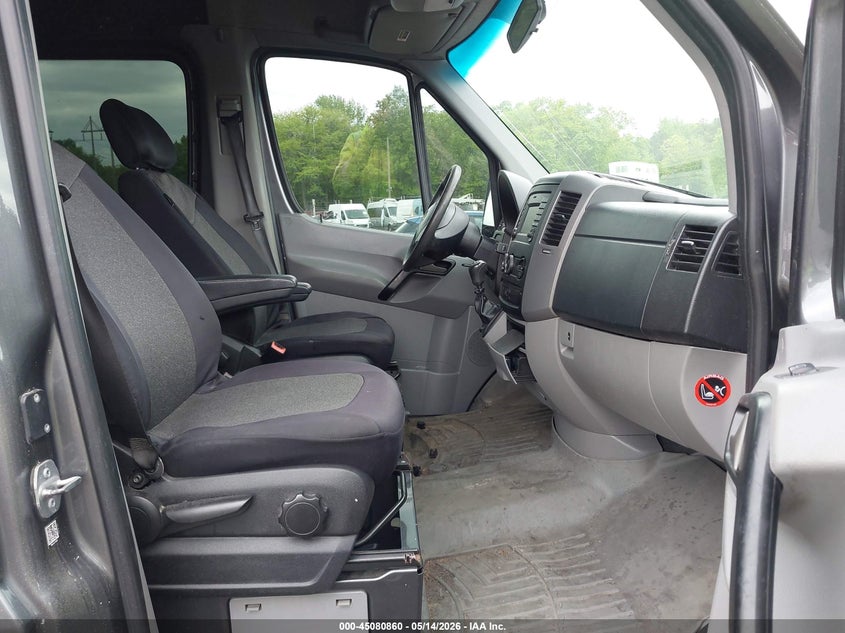 2017 Mercedes-benz Sprinter VIN WD4PE8CD2HP376236 IAAI salvage auction — FRONT END, Salvage (Idaho), sold $5,400 on 2026-07-08 (photo 5)
