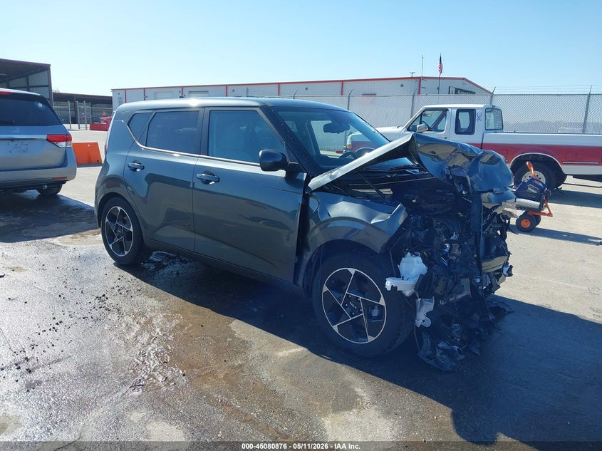 2025 Kia Soul VIN KNDJ33AU7S7957279 IAAI salvage auction — FRONT END, Salvage (Indiana), sold $3,525 on 2026-07-09 (photo 1)