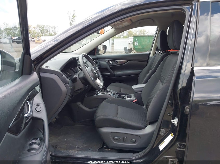 2018 Nissan Rogue VIN KNMAT2MT4JP500554 IAAI salvage auction — RIGHT SIDE, Salvage (Idaho), sold $2,800 on 2026-07-16 (photo 5)