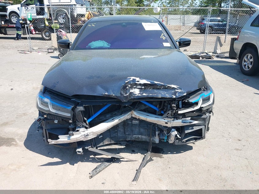 2021 BMW 5er VIN WBA13BK09MCG98116 IAAI salvage auction — FRONT END, Mv-907A (New York), sold $12,200 on 2026-08-13 (photo 6)