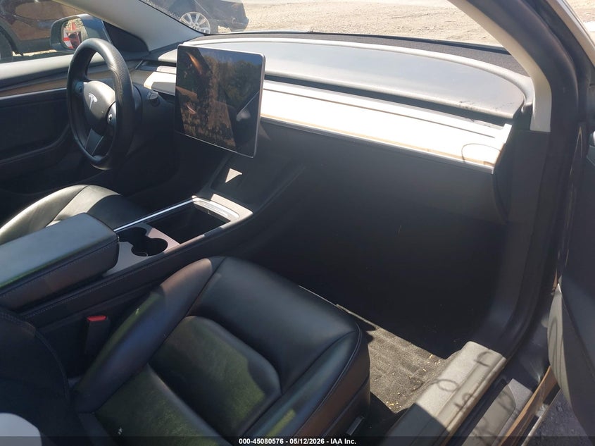2022 Tesla Model 3 VIN 5YJ3E1EA4NF107941 IAAI salvage auction — RIGHT SIDE, Mv-907A (New York), sold $6,050 on 2026-07-09 (photo 5)