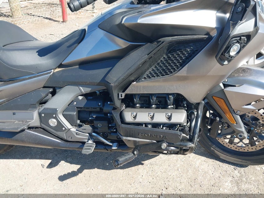 2018 Honda Gl1800c VIN JH2SC7911JK000235 IAAI salvage auction — FRONT END, Clear (Oklahoma), sold $5,650 on 2026-07-28 (photo 8)