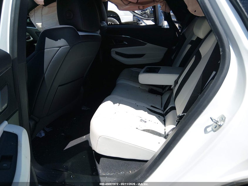 2024 Acura Zdx VIN 4W5KHNRL5RZ502235 IAAI salvage auction — RIGHT SIDE, Salvage (Kentucky), sold $7,700 on 2026-07-16 (photo 8)