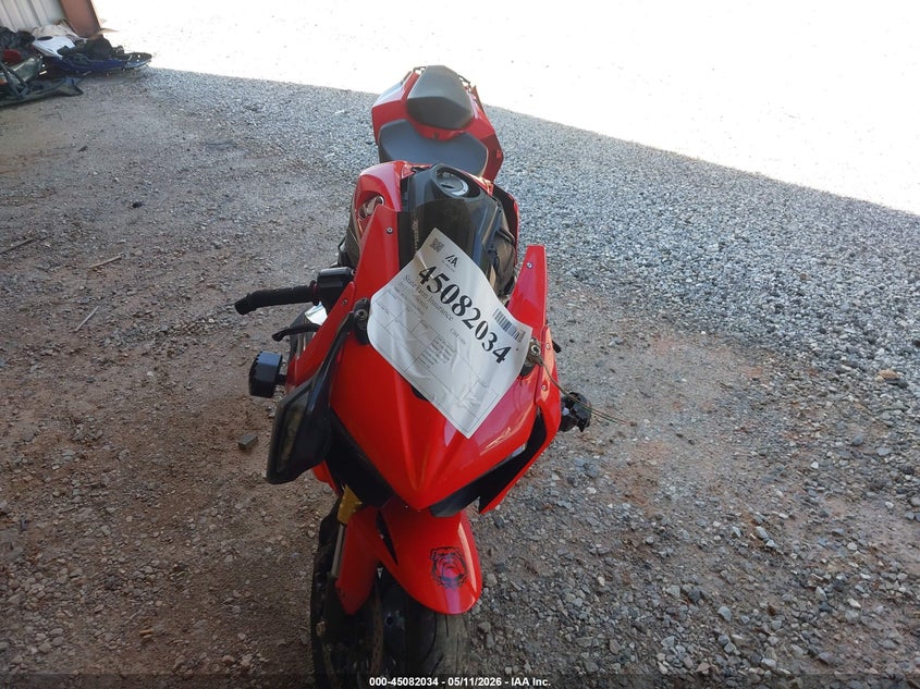 2017 Honda Cbr VIN JH2SC7719HK000142 IAAI salvage auction — FRONT & REAR, Salvage (Georgia), sold $3,050 on 2026-07-22 (photo 5)