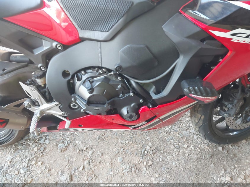 2017 Honda Cbr VIN JH2SC7719HK000142 IAAI salvage auction — FRONT & REAR, Salvage (Georgia), sold $3,050 on 2026-07-22 (photo 8)
