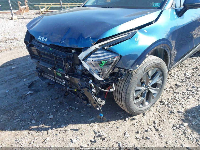 2025 Kia Sportage VIN KNDPXCDG5S7232932 IAAI salvage auction — FRONT END, Salvage (Pennsylvania), sold $10,925 on 2026-07-14 (photo 6)