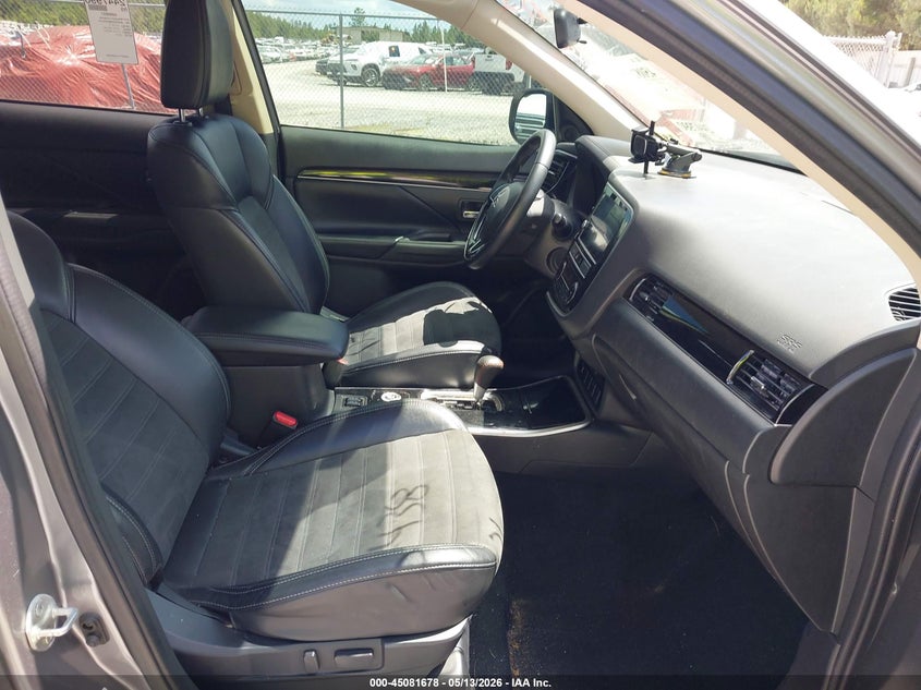 2019 Mitsubishi Outlander VIN JA4AZ3A38KZ045474 IAAI salvage auction — FRONT END, Rebuildable (Florida), sold $25 on 2026-07-30 (photo 5)