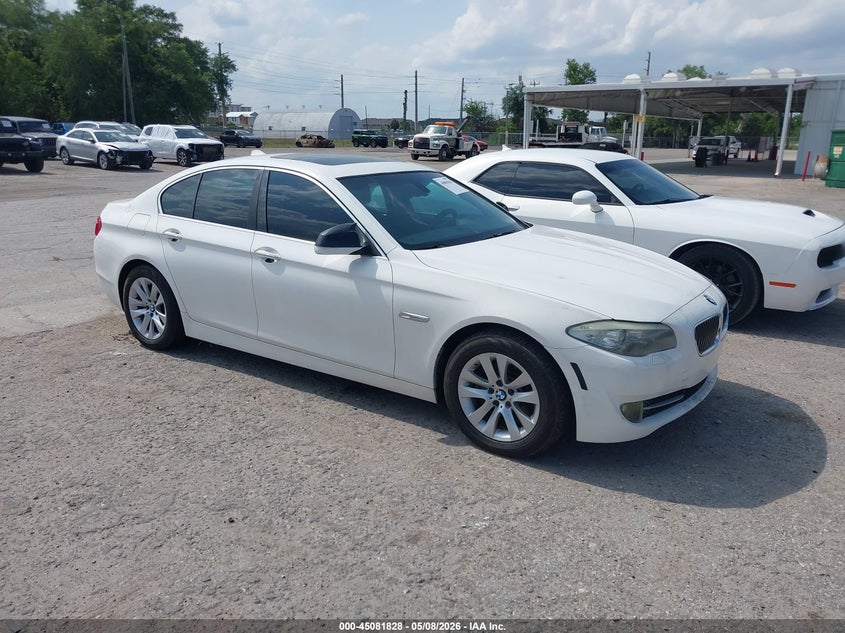 2011 BMW 5er VIN WBAFR1C55BC738758 IAAI salvage auction — NORMAL WEAR, Salvage (Texas), sold $225 on 2026-07-22 (photo 1)