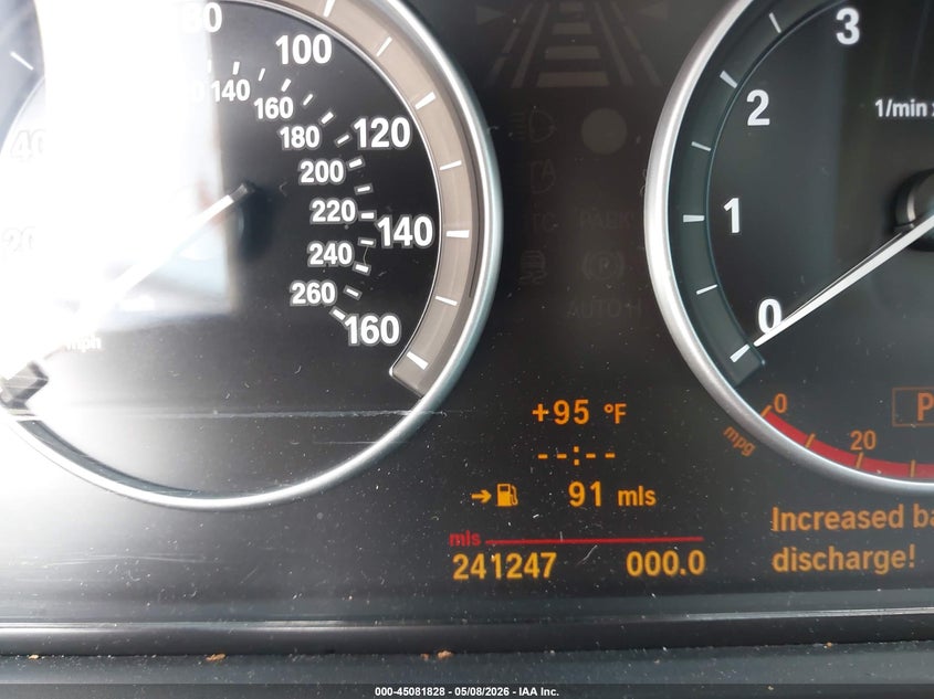 2011 BMW 5er VIN WBAFR1C55BC738758 IAAI salvage auction — NORMAL WEAR, Salvage (Texas), sold $225 on 2026-07-22 (photo 7)