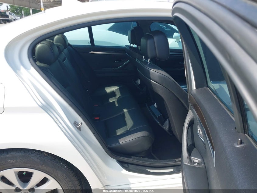2011 BMW 5er VIN WBAFR1C55BC738758 IAAI salvage auction — NORMAL WEAR, Salvage (Texas), sold $225 on 2026-07-22 (photo 8)
