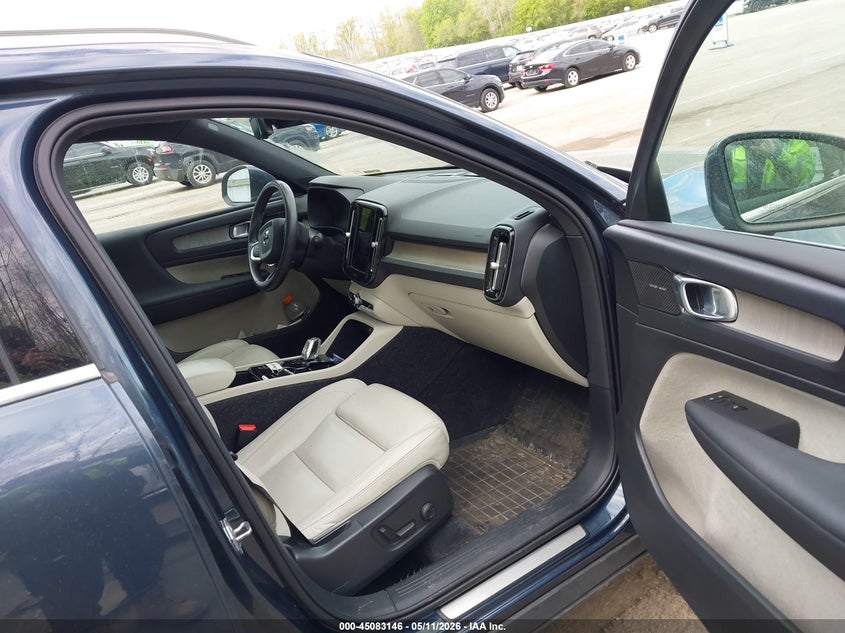 2020 Volvo Xc40 VIN YV4162UL4L2269837 IAAI salvage auction — FRONT END, Salvage Title, sold $4,900 on 2026-07-30 (photo 5)