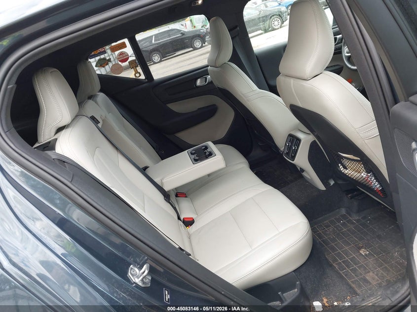2020 Volvo Xc40 VIN YV4162UL4L2269837 IAAI salvage auction — FRONT END, Salvage Title, sold $4,900 on 2026-07-30 (photo 8)